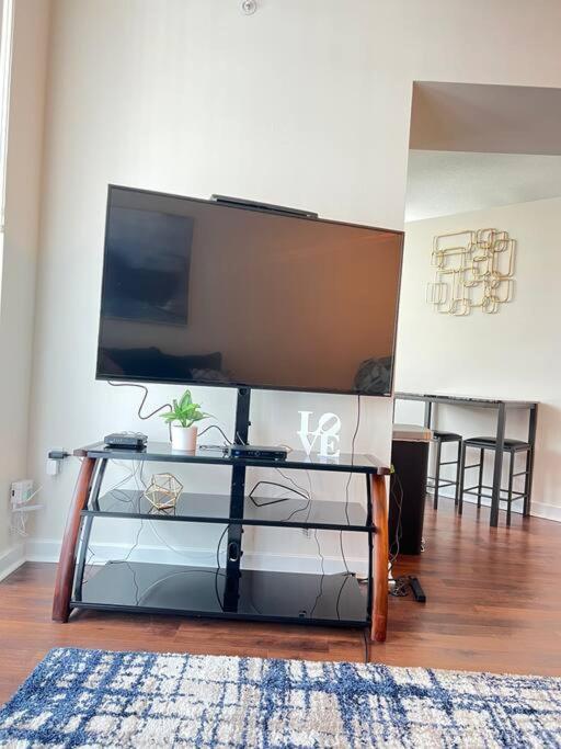Luxury Apt 3 Mins To Dt Tampa -Pool-Gym-Balcony Exterior foto